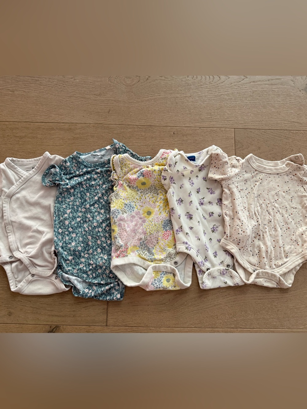5x Assorted Baby Floral & Pastel One-Piece Bodysuits Sz 0-3